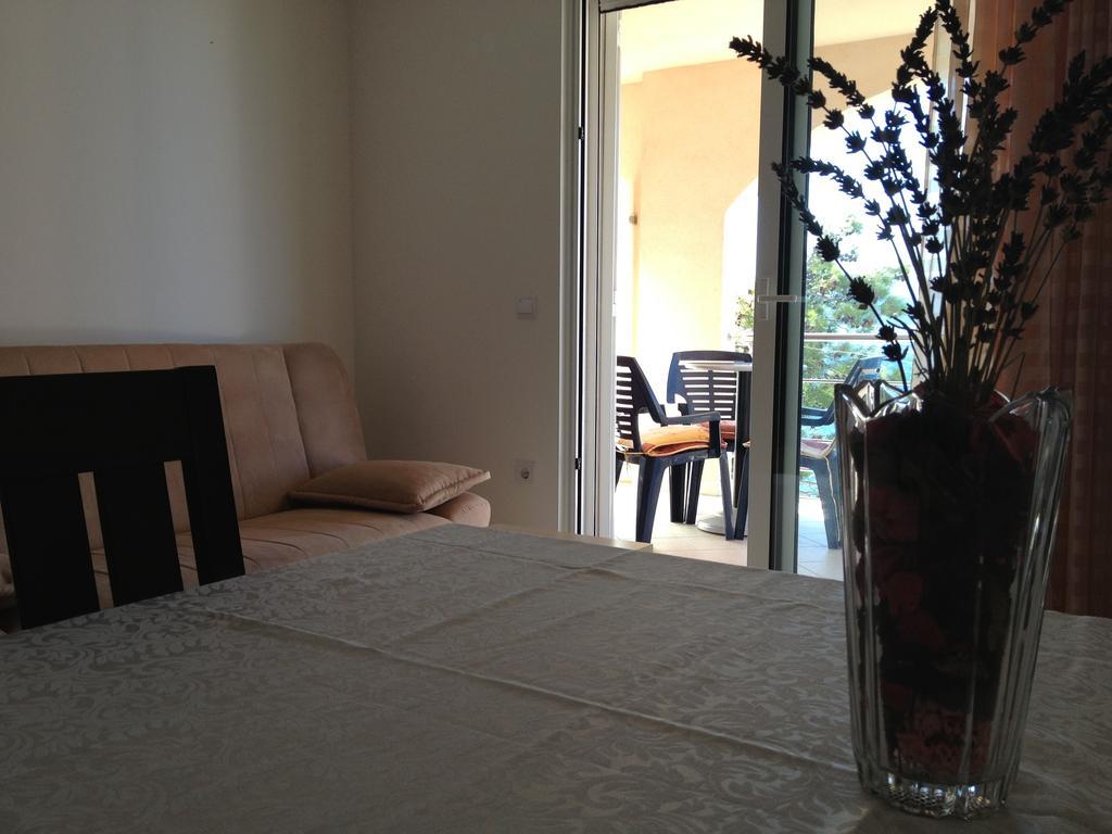 Apartments Villa Amalia Omiš Kültér fotó