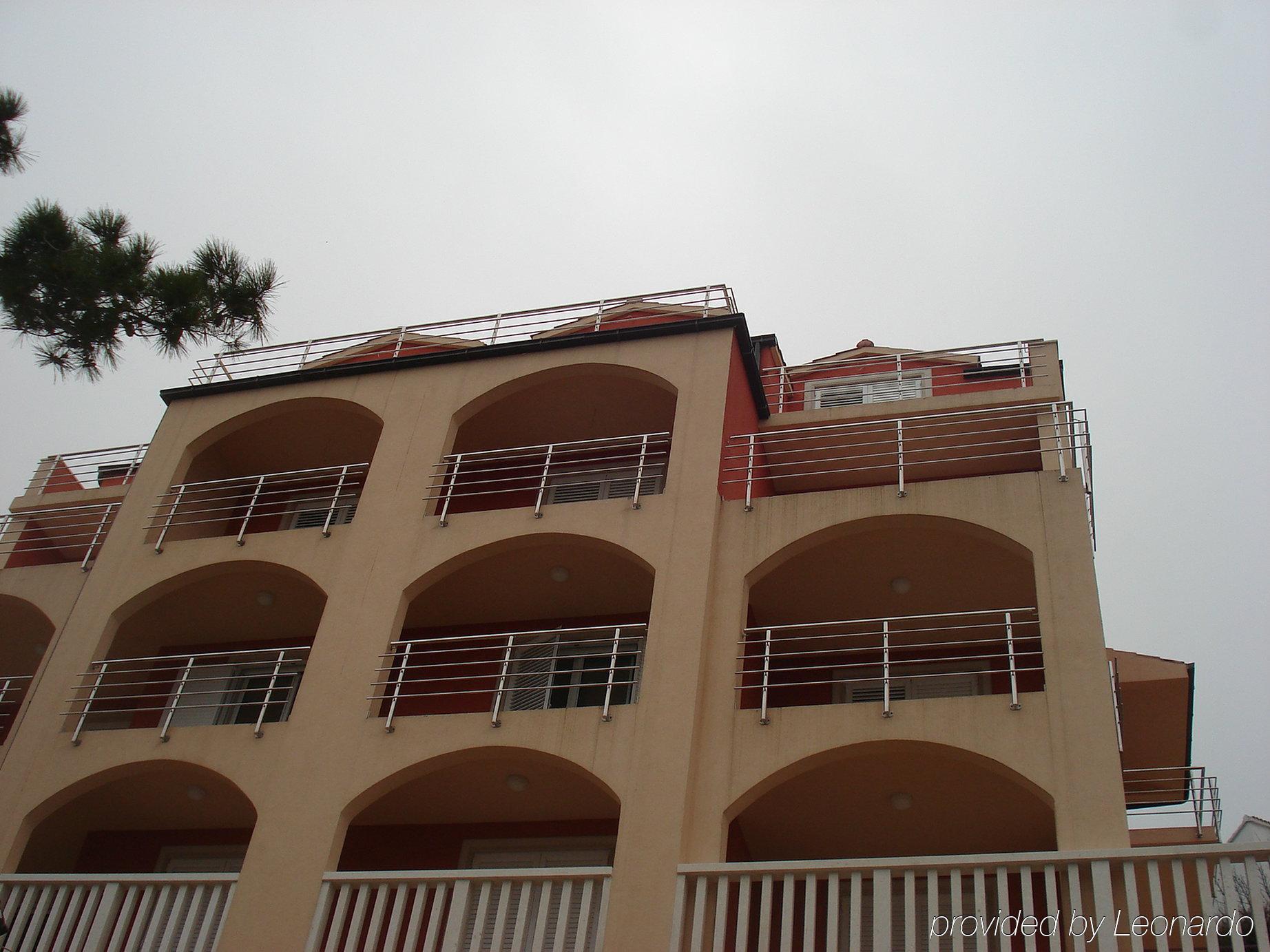 Apartments Villa Amalia Omiš Kültér fotó